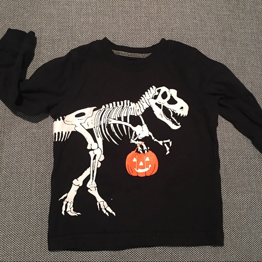 Cute glow-in-the-dark Halloween Shirt